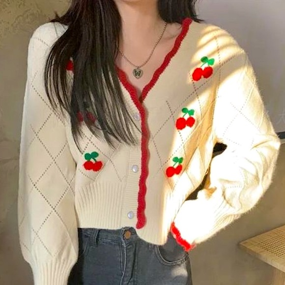 SOLD • cider cherry cardigan - Picture 13 of 15